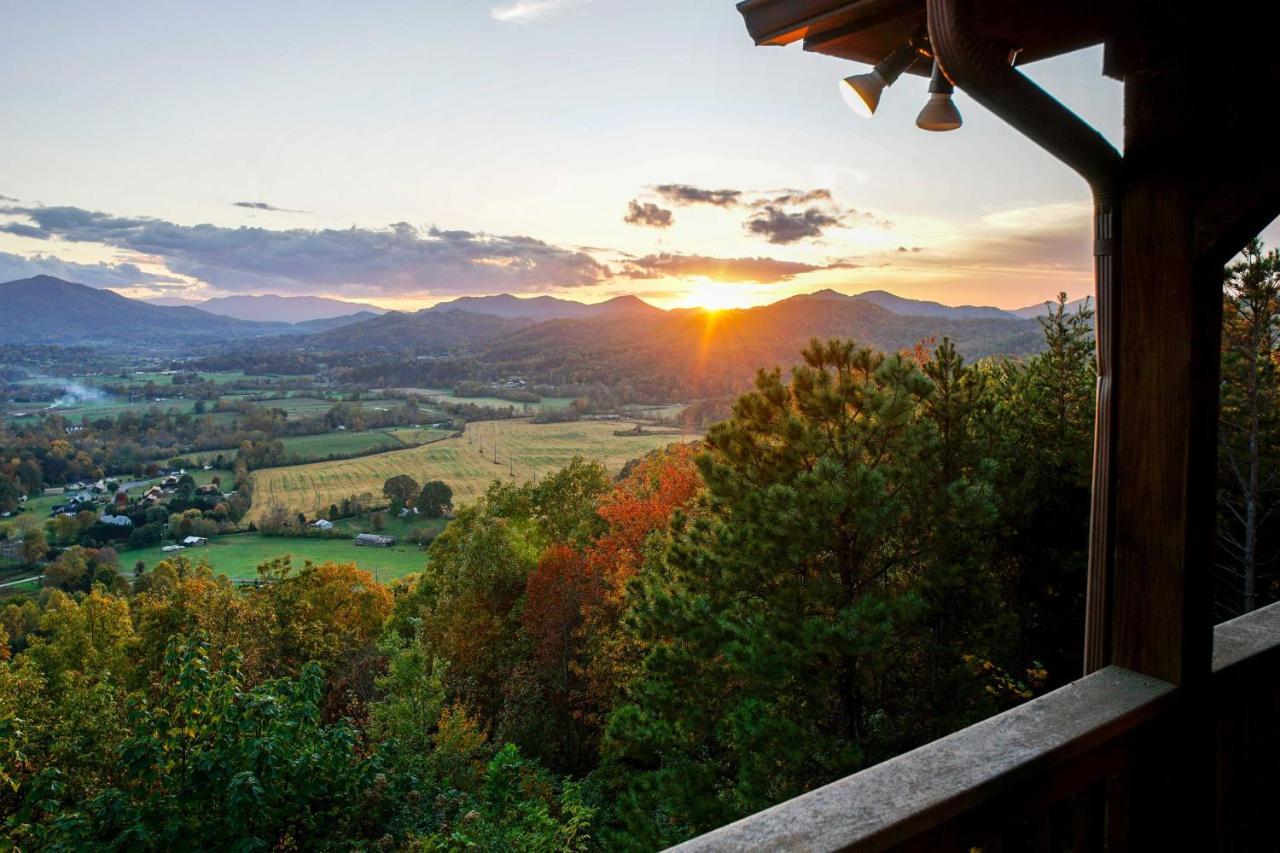 Villa Smoky Mountain Retreat With Hot Tub, Arcade Games Pigeon Forge Esterno foto